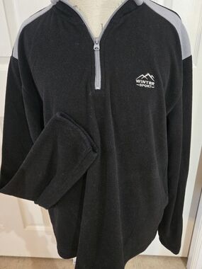 Winter Sport Men's Black Quarter-Zip Fleece Pullover